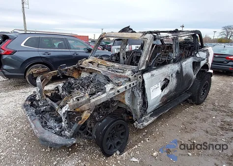 2023 Ford Bronco Wildtrak z USA, uszkodzony, nr VIN 1FMEE5DP6PLB45348